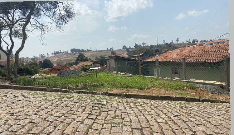Terreno - Venda - Jardim Ipe - Itatiba - SP